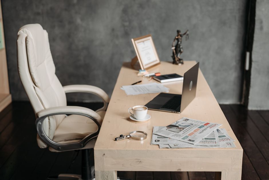 Modern ergonomic office setup with supportive chair, laptop riser, and wrist support showing smart ergonomic products worth buying in 2026