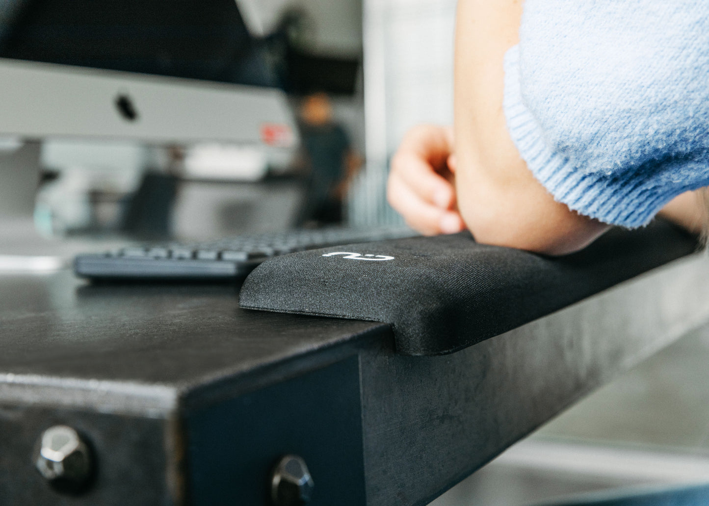 desk edge cushion postureup